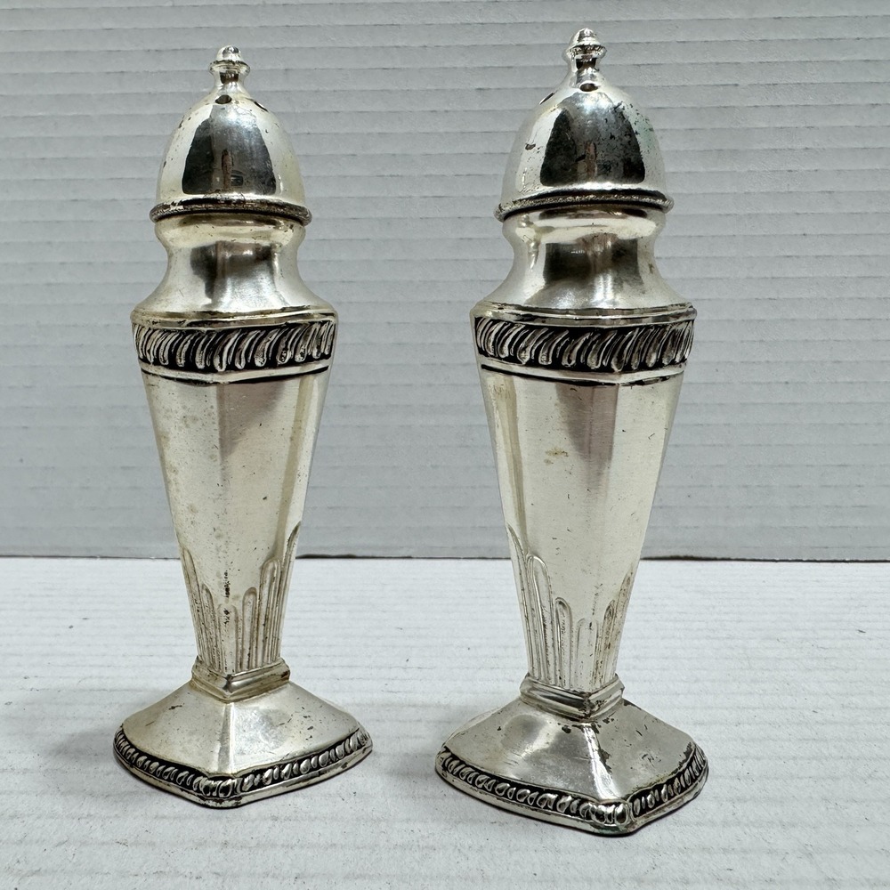 Vintage W.B. Mfg. Co. #B-71  Salt & Pepper Set Silver plated MCM